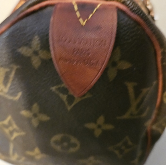 Authentic Louis Vuitton Speedy 25 Monogramed canvas HARD TO FIND ... with COA - Picture 8 of 13